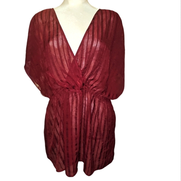 Torrid Womens Faux Wrap Top Plus 2 Maroon Elastic Waist Sheer Elegance Ethereal - Picture 4 of 8